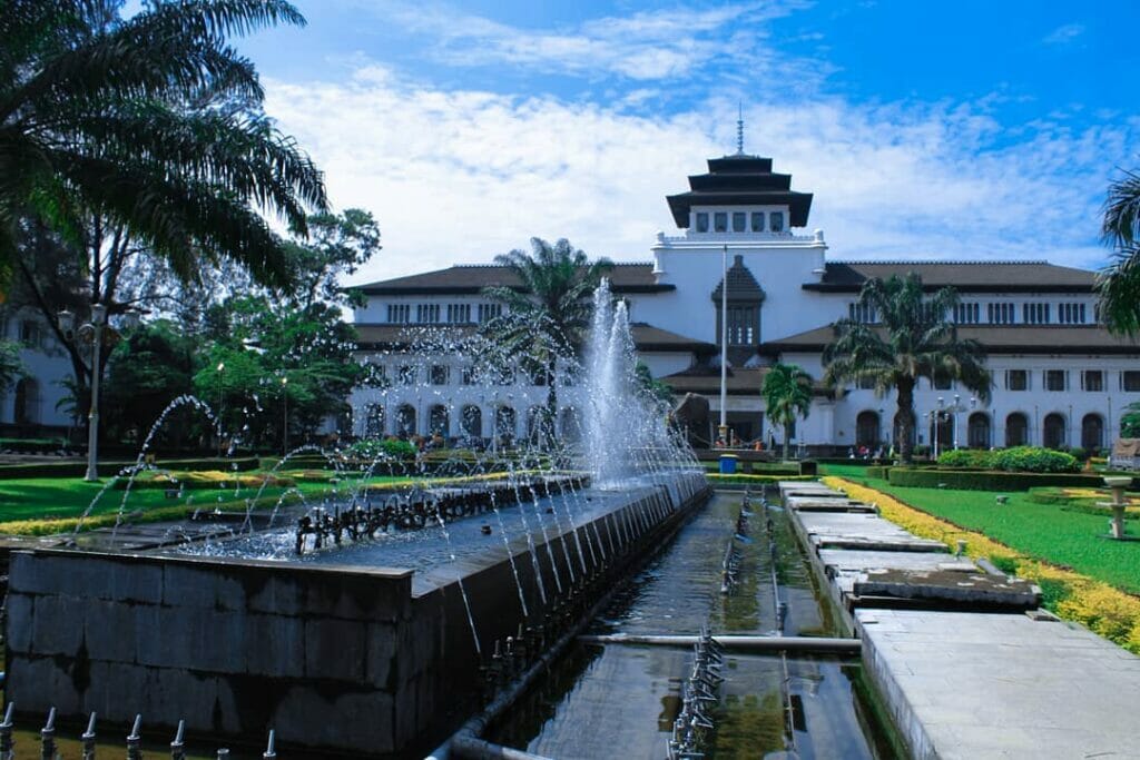 Gedung Sate Bandung spot foto