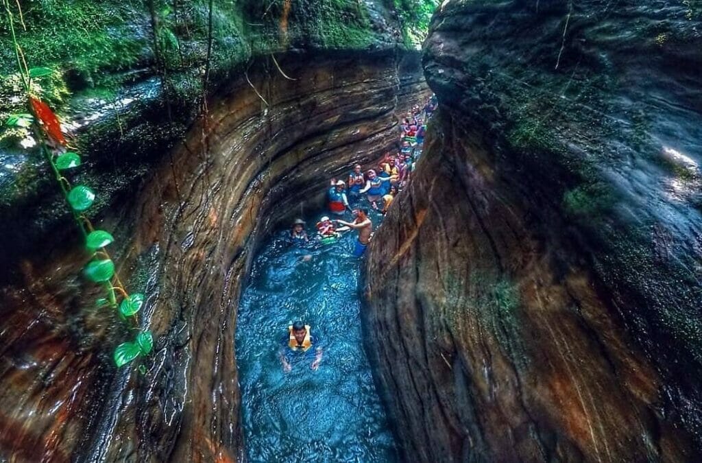 Curug Putri Carita (travelokezone)