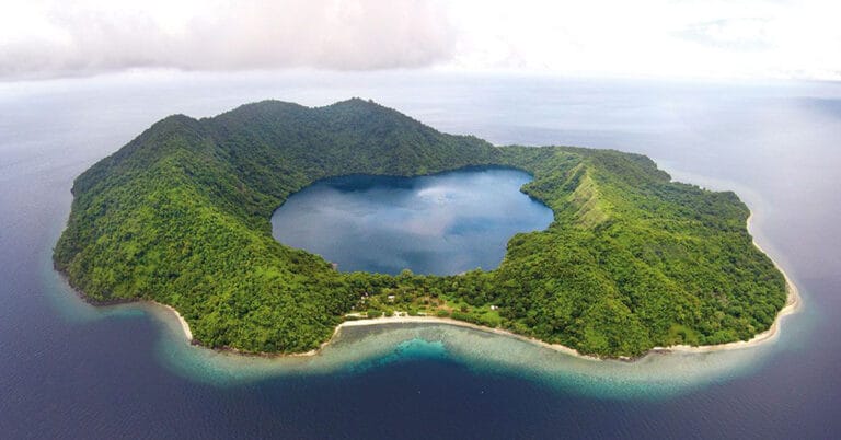 Pulau Satonde Nusa Tenggara Barat